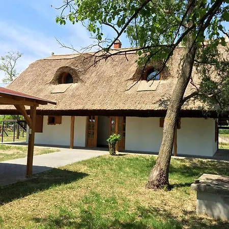 Гостевой дом Nadas Apartman *