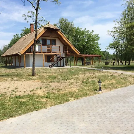 Гостевой дом Nadas Apartman